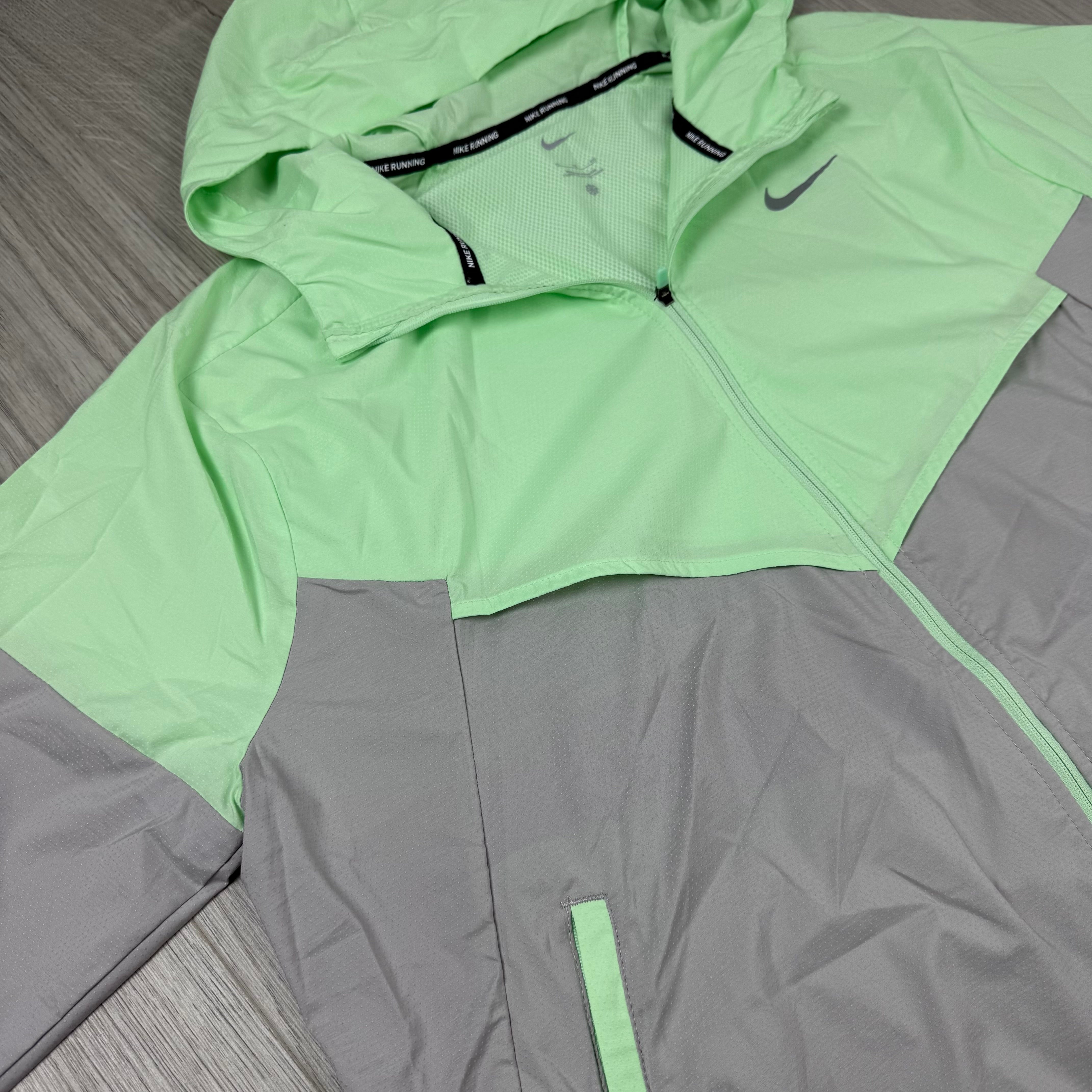 Nike Miler Repel Windbeaker - Grey/Green