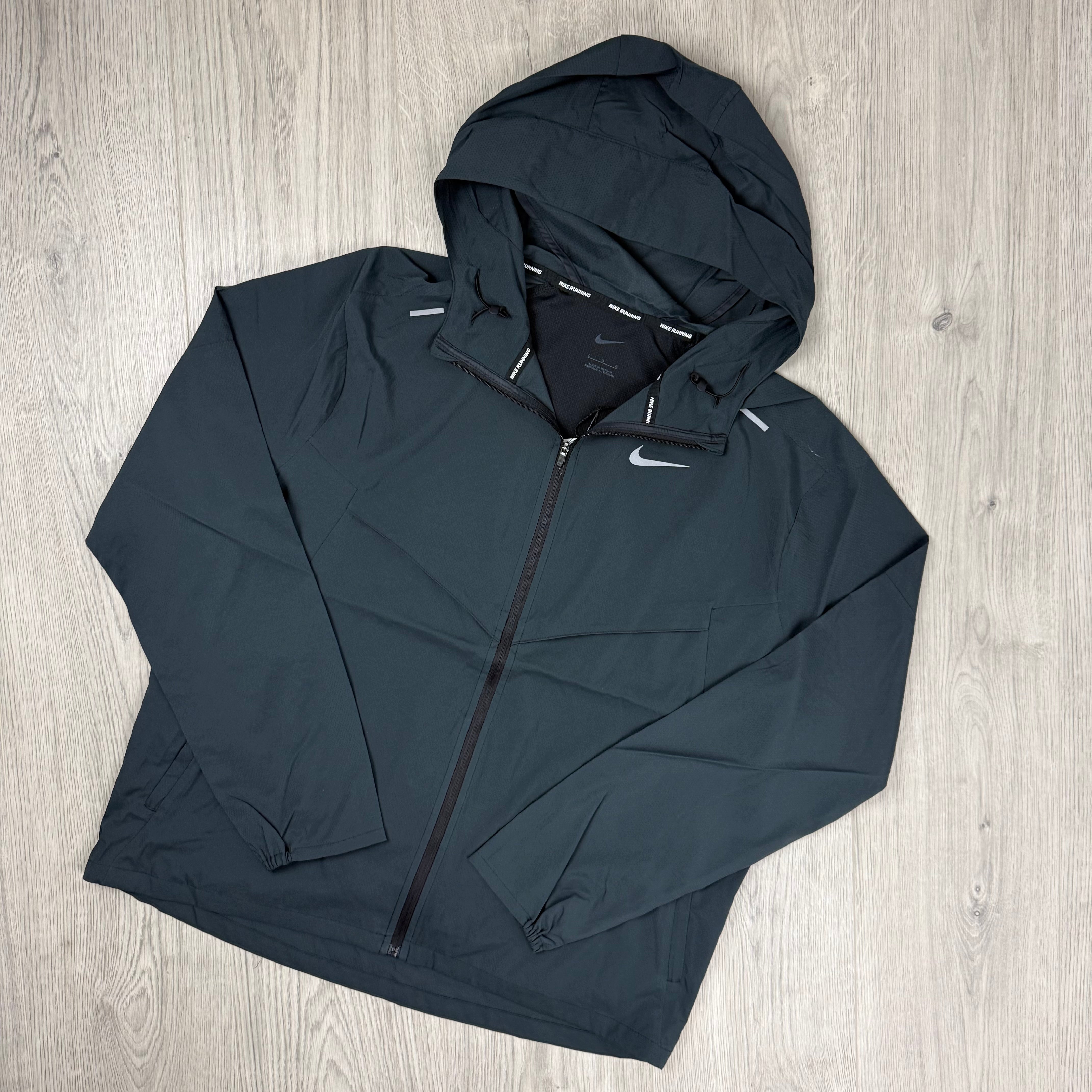 Nike Miler Repel Windbreaker - Black