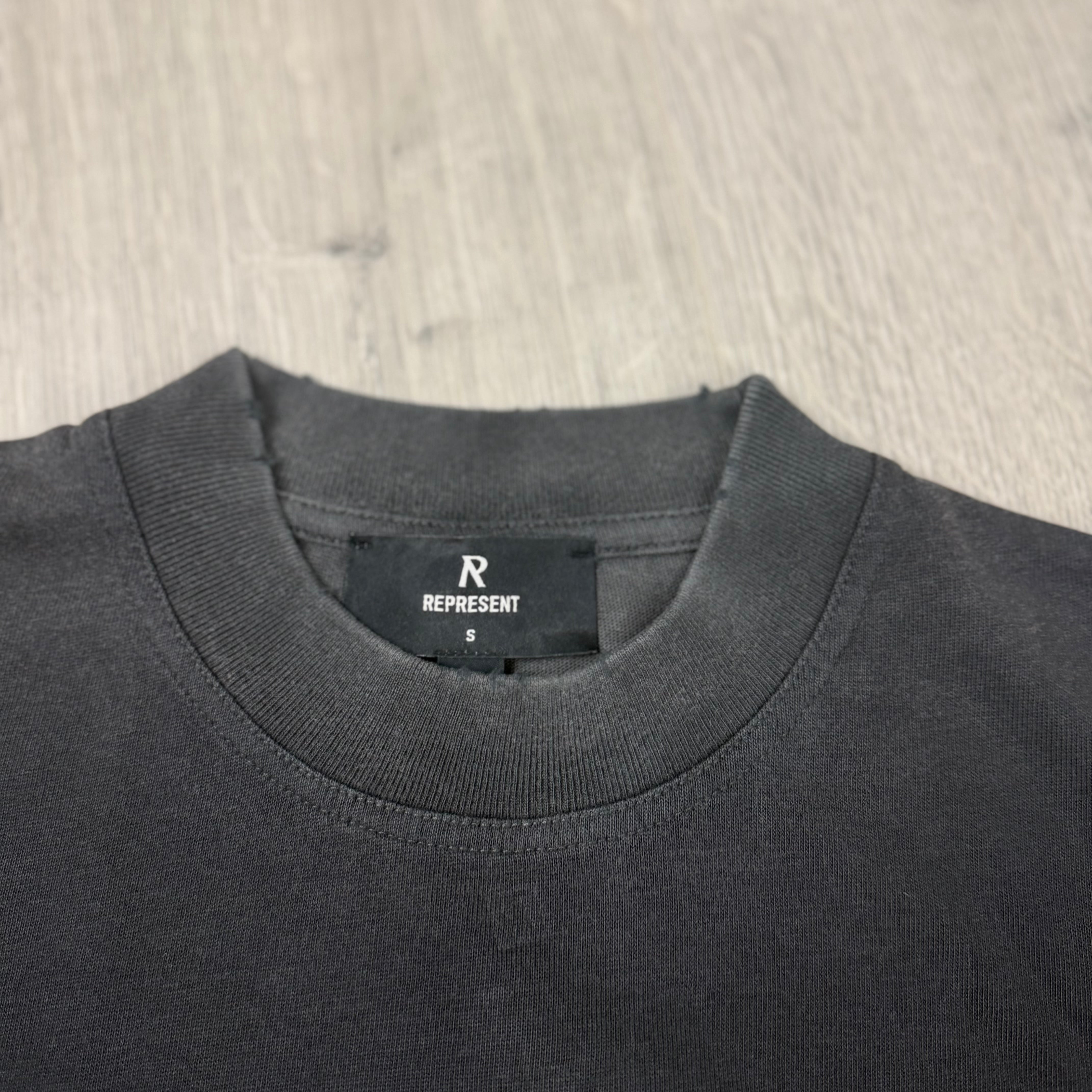 Represent 'Only The Strong' T-Shirt - Vintage Black