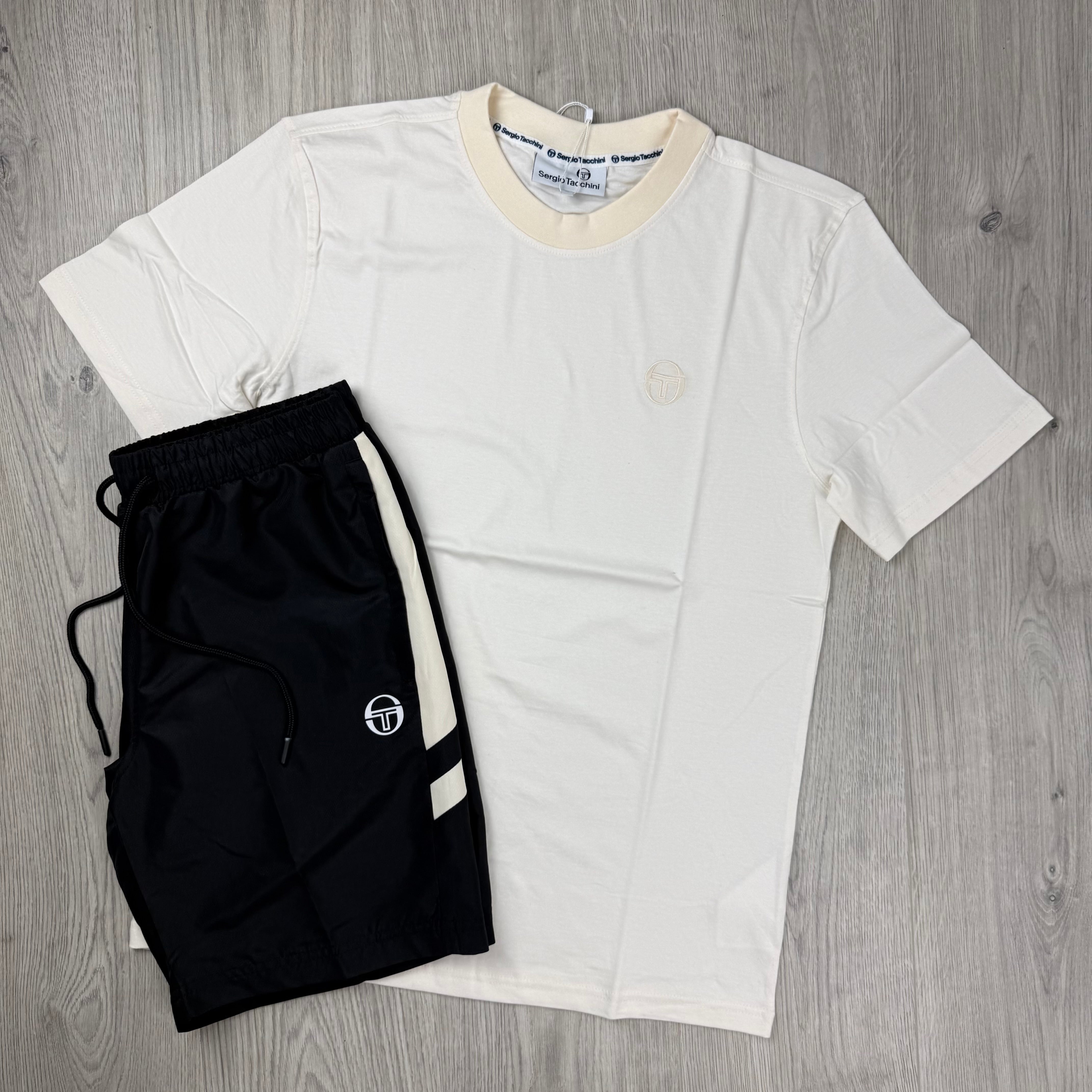 Sergio Tacchini 'Terme' Set - Gardenia/Black