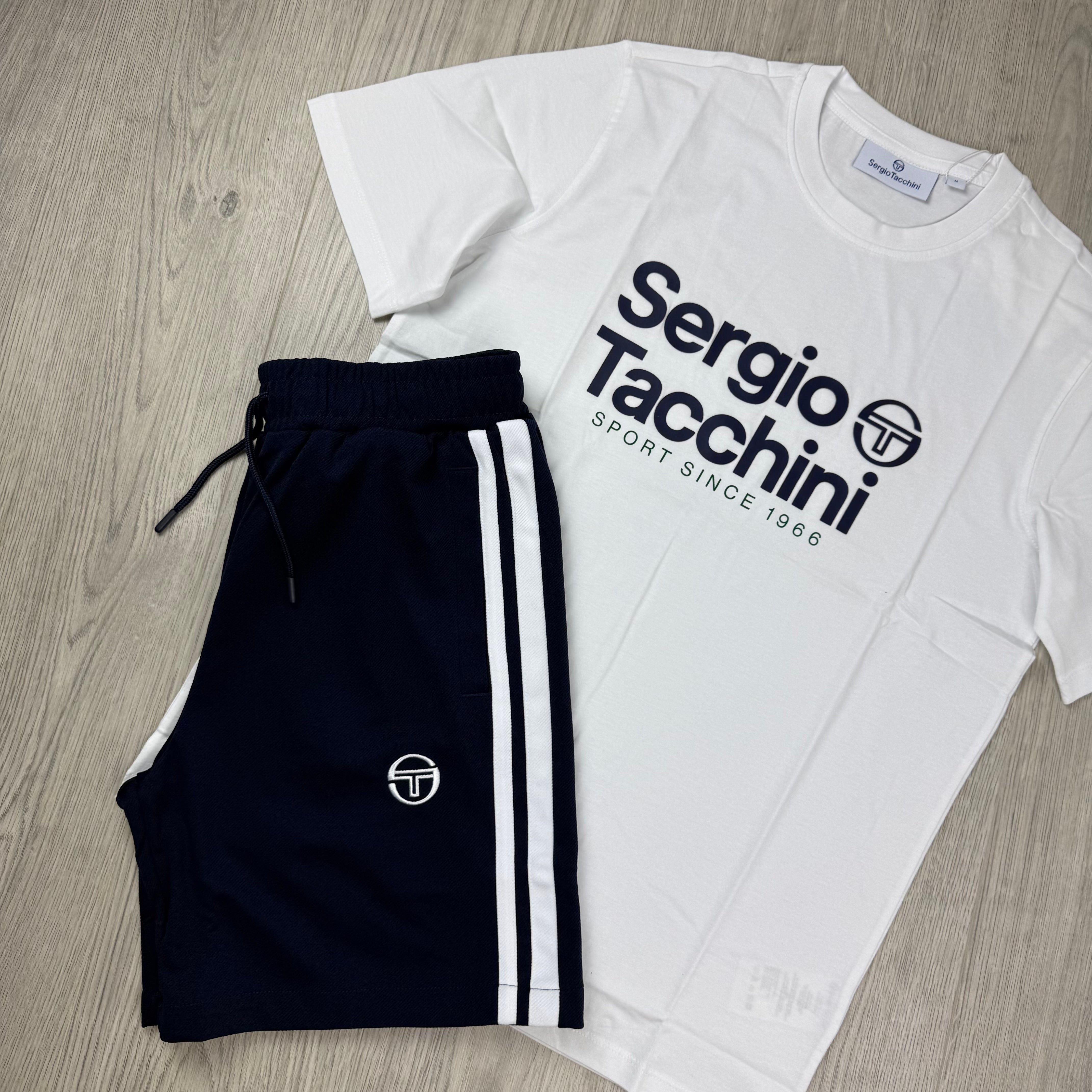 Sergio Tacchini 'Alternativa' Set - White/Maritime Blue